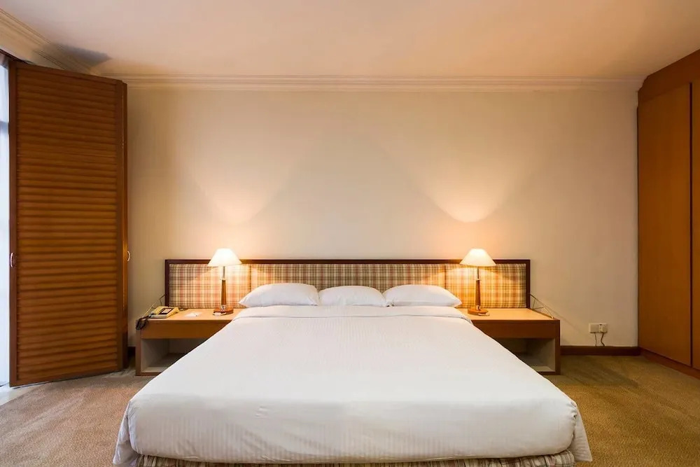 Executive 3Br Apartment Suite Near Bukit Ceylon