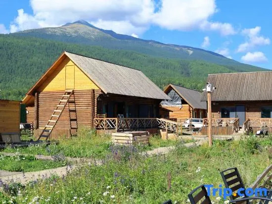 Leisurely Idle · Snow Mountain Panorama · Garden Vacation Apartment