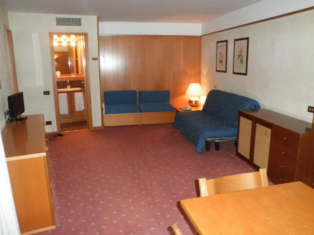 R.T.A. Hotel des Alpes 2
