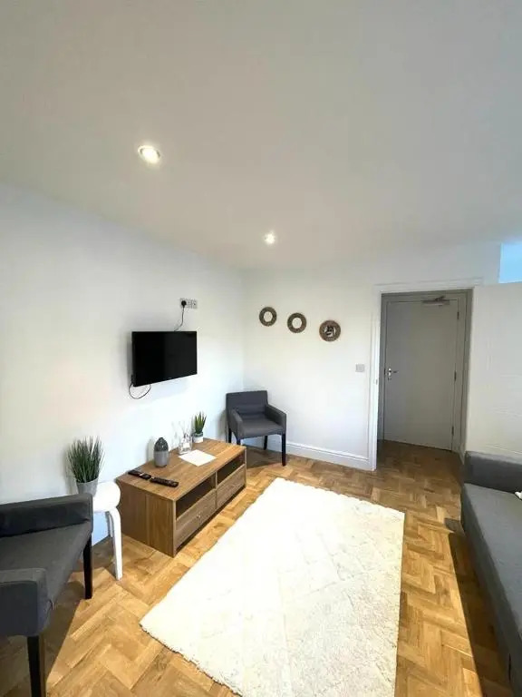 Prosper House Apartment 5