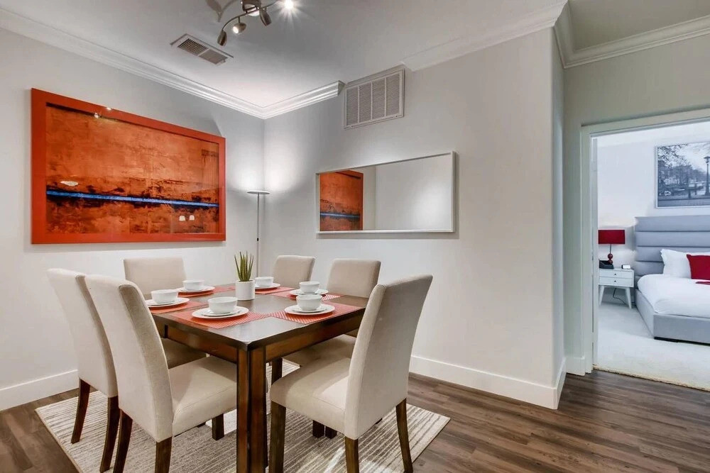 Immaculate 2BR/2BTH - Office/dining seating - Fast WIFI - Patio - Free Parking! (FV2)
