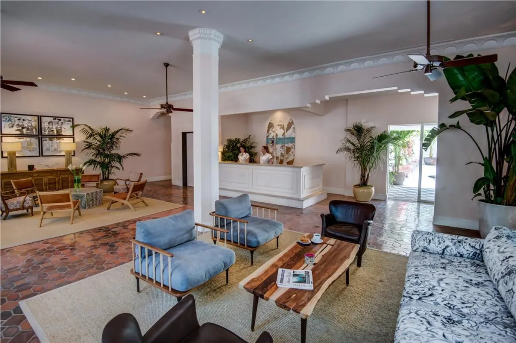 Clinton Hotel South Beach