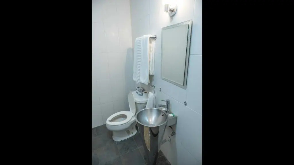 4 Master Suite for 2 People