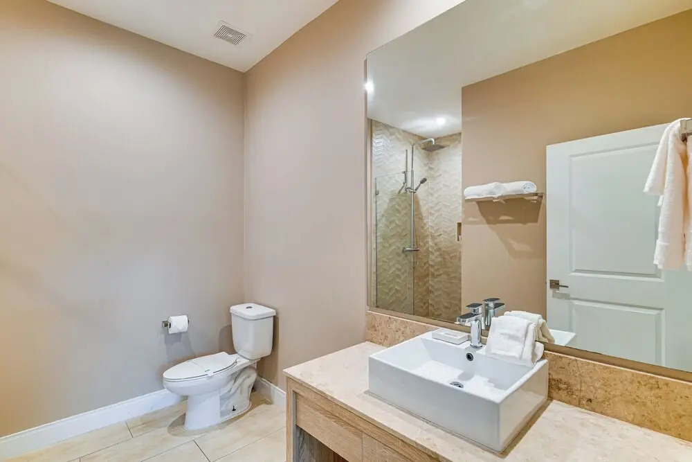 Magic Villas Townhome ~ 5 Mi to Disney Parks