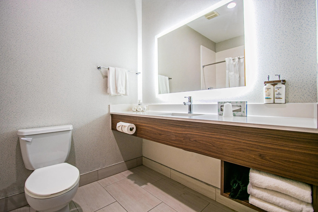 Holiday Inn Express Hotel and Suites South Padre Island by IHG