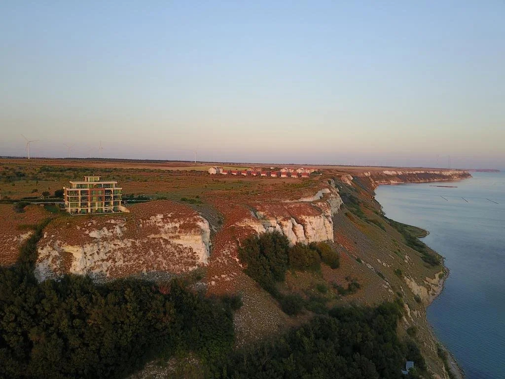 Calithea Complex