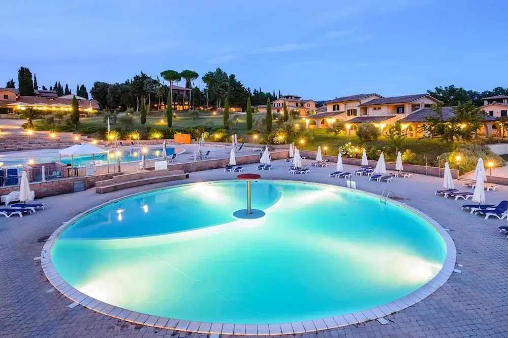 Residence with private beach in Talamone