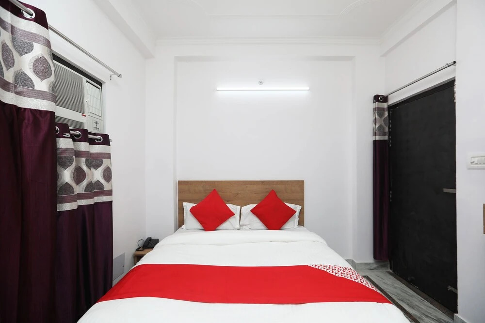 OYO 37055 M R Residency