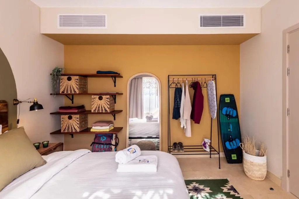 Earthy & Tranquil 1 BR Apt with Pool & Beach Access