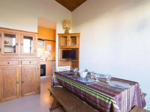 Apartment Douc-7 by Interhome
