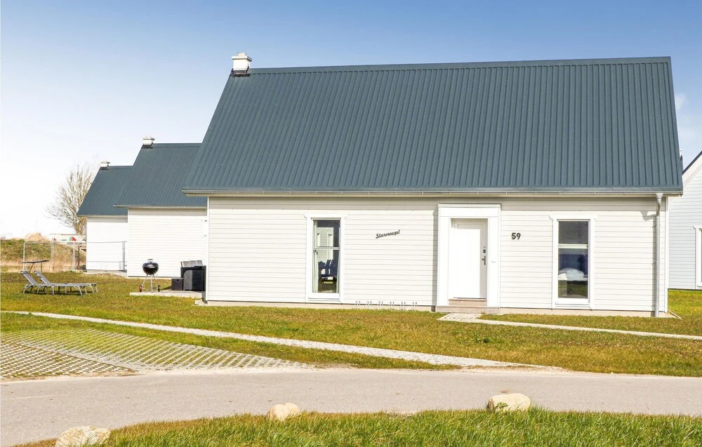 Stunning Home in Ostseeresort Olpenitz With Sauna, Wifi and 3 Bedrooms