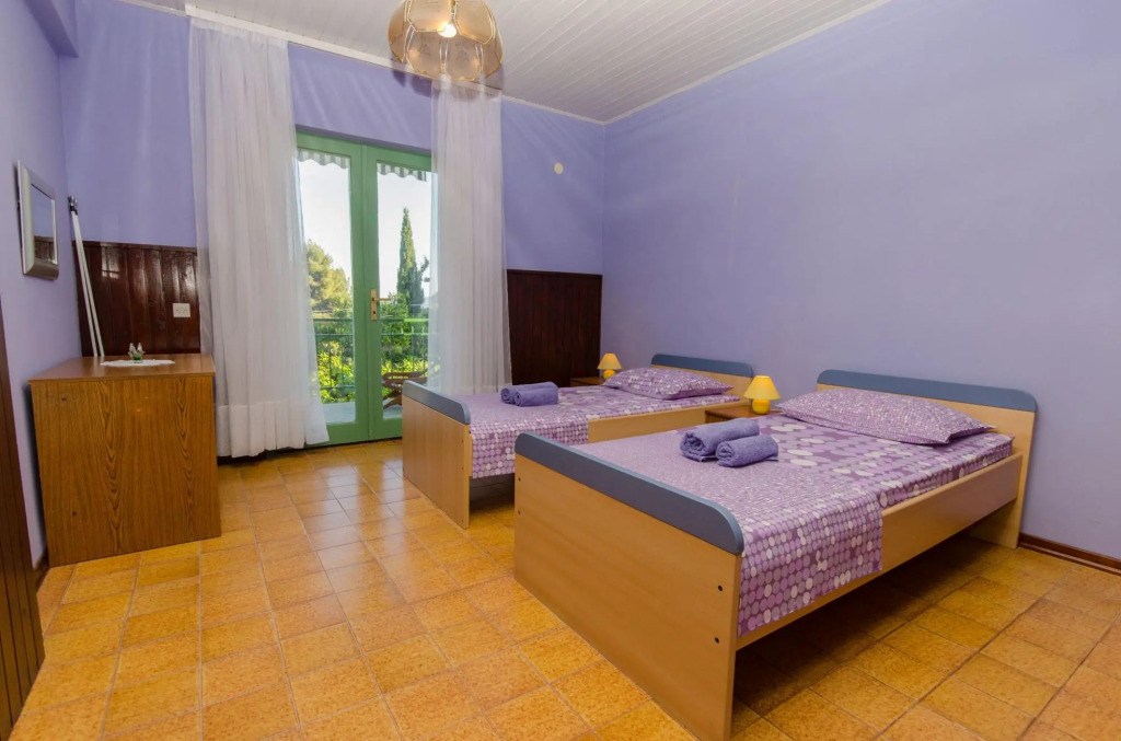Vinko - 80 m from beach - A1(4+2)