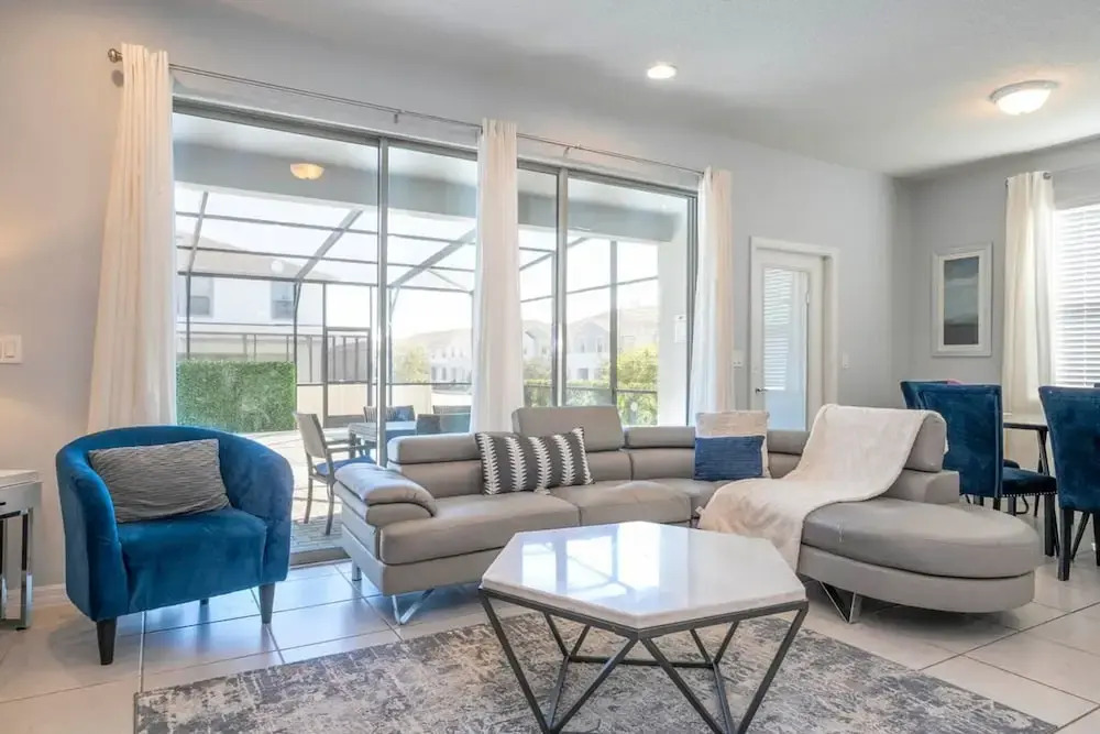 2405 Amazing 5BD Townhome for Your Vacation