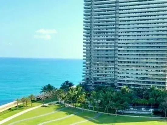 Sun Moon Star Surf Sea View Resort (Wanning Sun Moon Bay Branch)