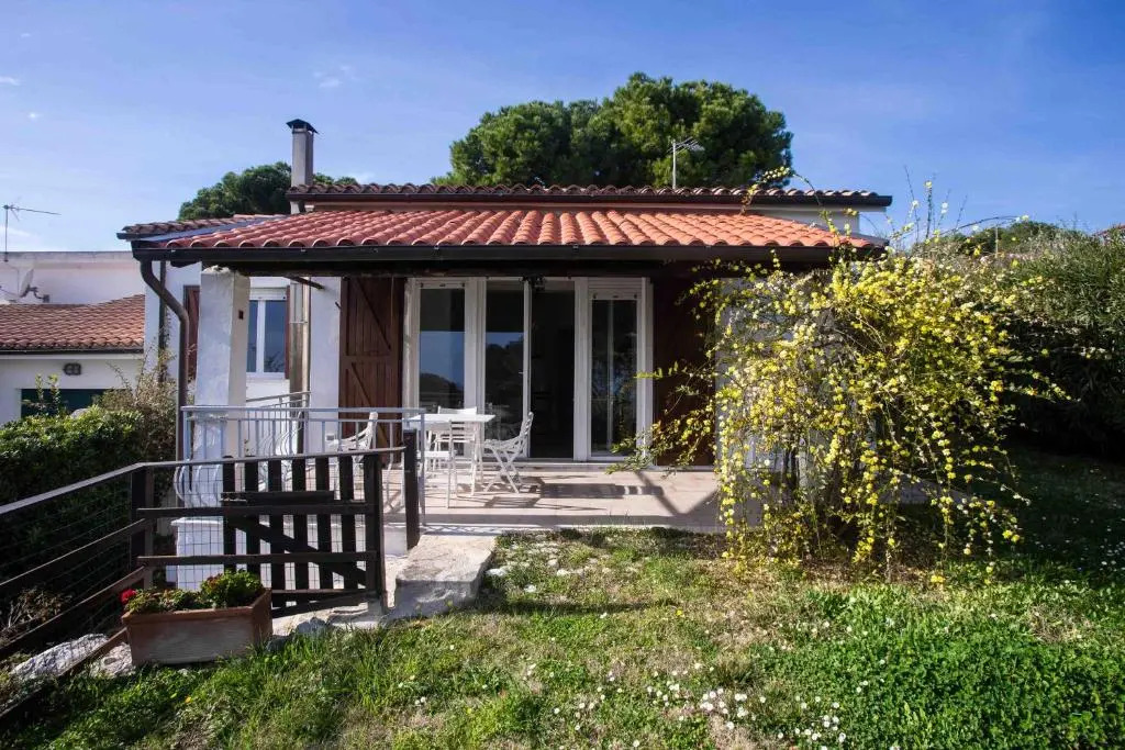 N110 - Numana, Villa Con Giardino E Vista Mare