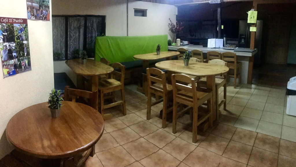 Cabinas El Pueblo B&B Monteverde