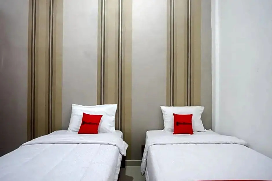 RedDoorz Near Stasiun Purwosari
