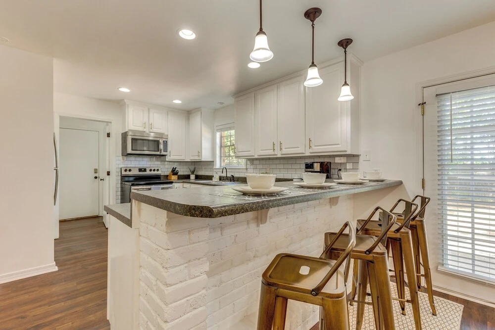 Family-friendly Home: 6 Mi to Downtown Mobile!