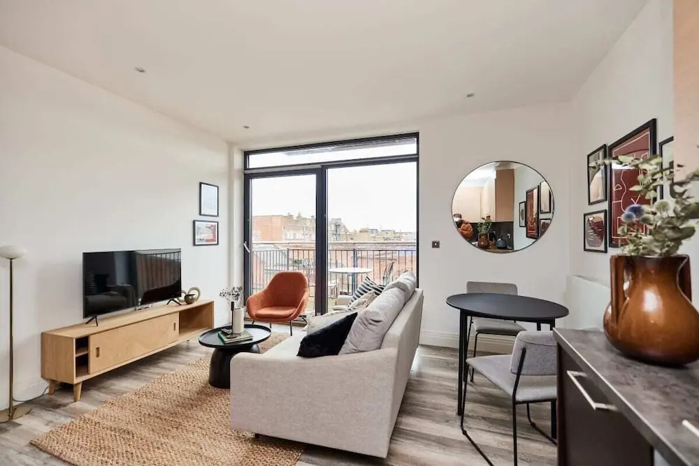 The Wembley Crib Lovely 1bdr Flat With Balcony