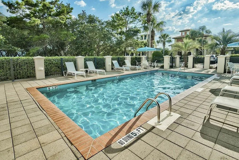 Shore Beach Working 4 Bedrooms 4 Bathrooms Home