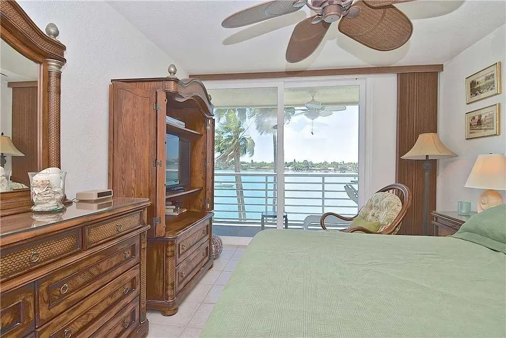 Bahia Vista 8414 - Two Bedroom Condo