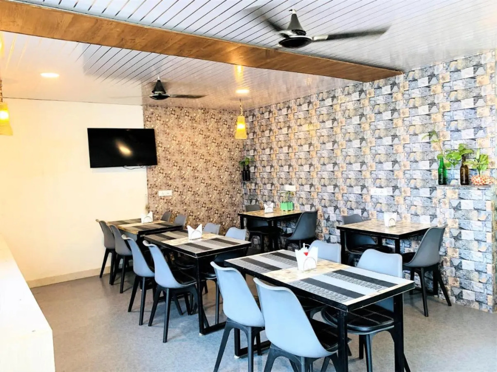 Lime Tree Hotel Pulkit Gurgaon-Artemis Hospital, Nearest Metro Huda City Centre
