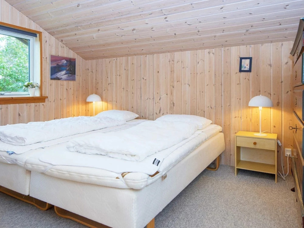 6 Person Holiday Home in Ronde-by Traum