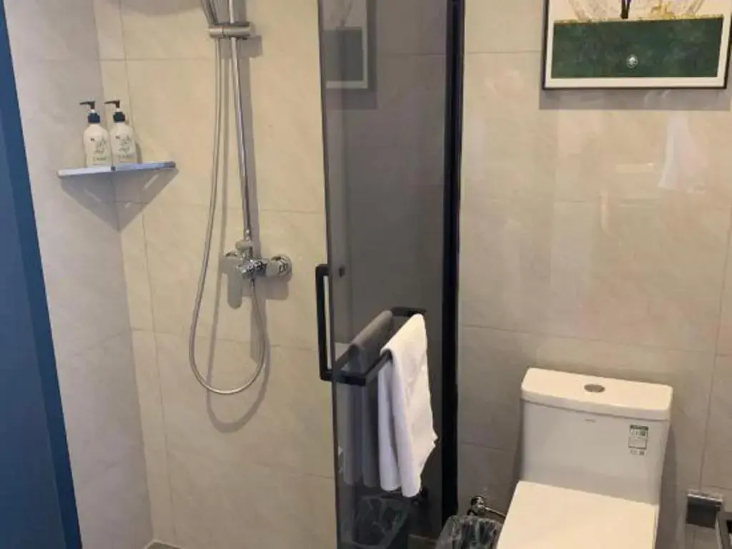Отель GreenTree Inn BengBu HuaiHe Road Pedestrian Street Hotel