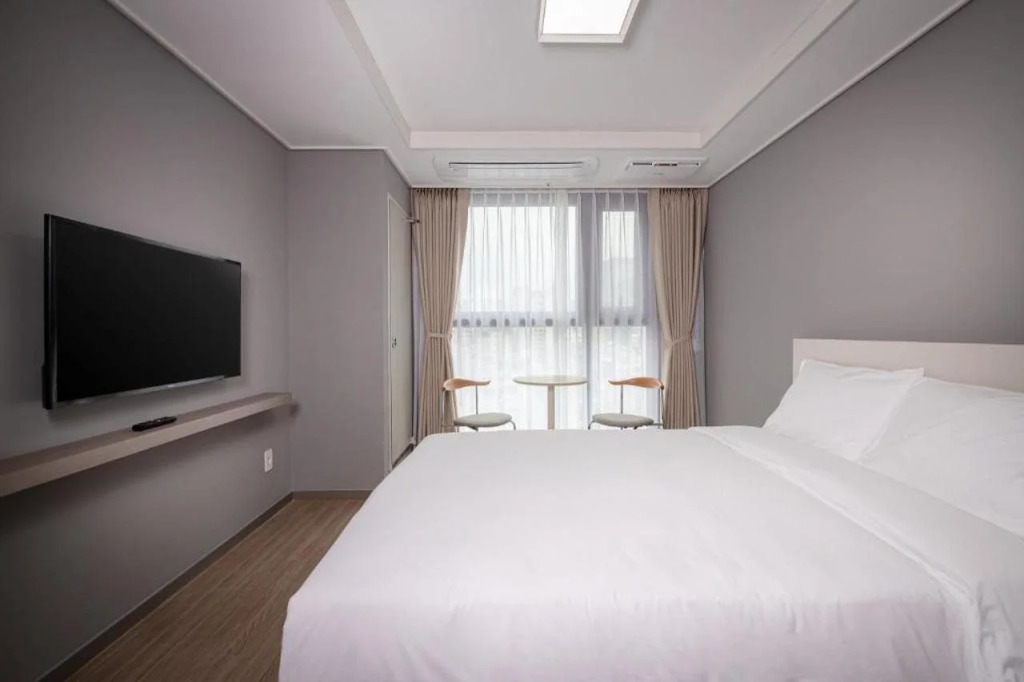 Sollago Myeongdong Hotel & Residence