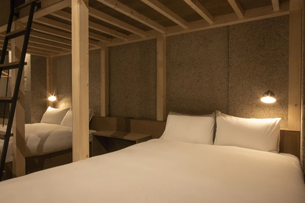 Green Room Hotel