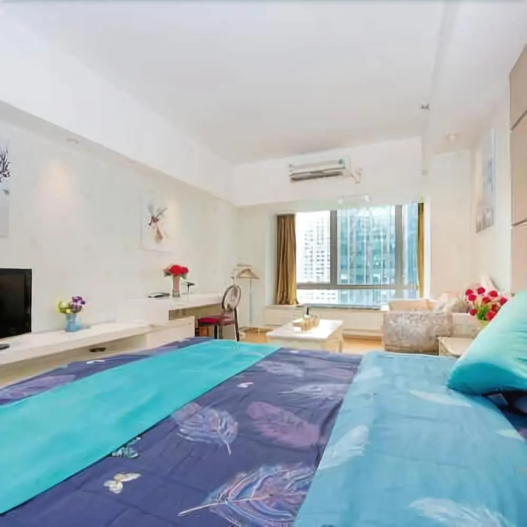 Yoyo Wales Apartment