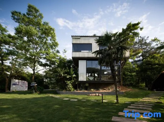 Shanye Laixi · COMENOOK · Hilltop Garden · Tidal Waterfall Pool Manor