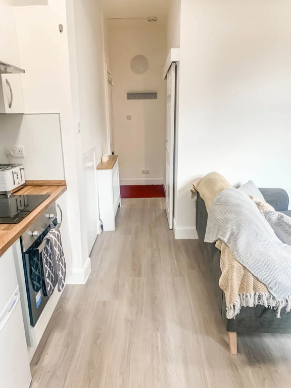 The Rosebery Retreat By The Castle 1-bed Apartment
