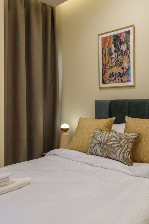 Hazel Spaces in Heliopolis