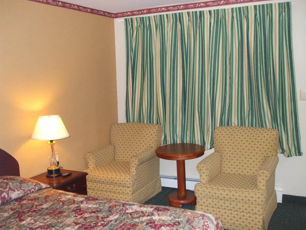 Forest Plaza Motel