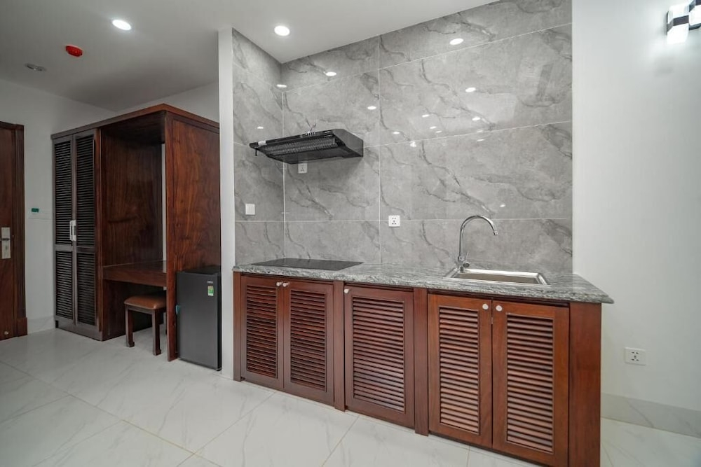 Adam Hotel and Apartment Nha Trang