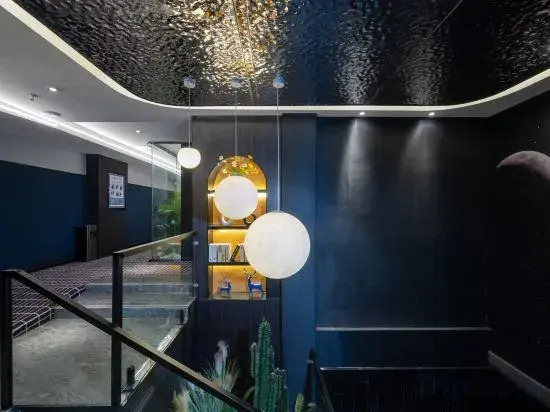 Yichen Hotel