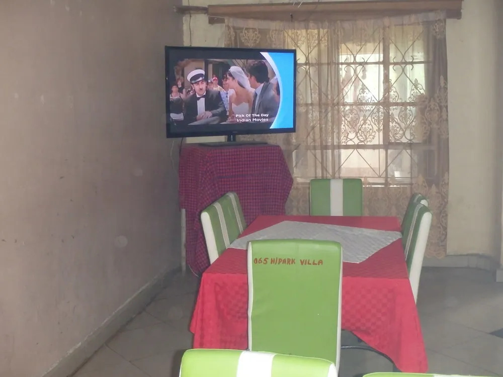 Shield Park Villa Hotel