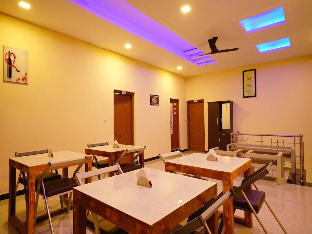 Cocoa Tree Residency by OYO Rooms