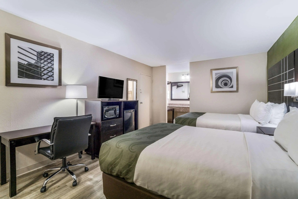 Quality Inn Coliseum