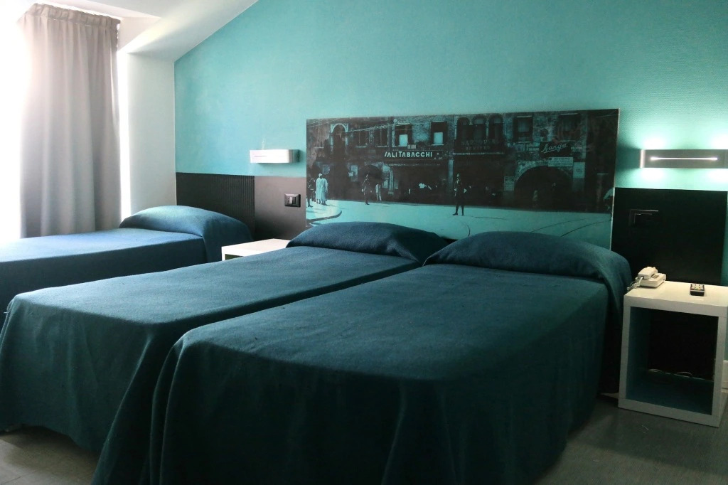 Hotel Mondial