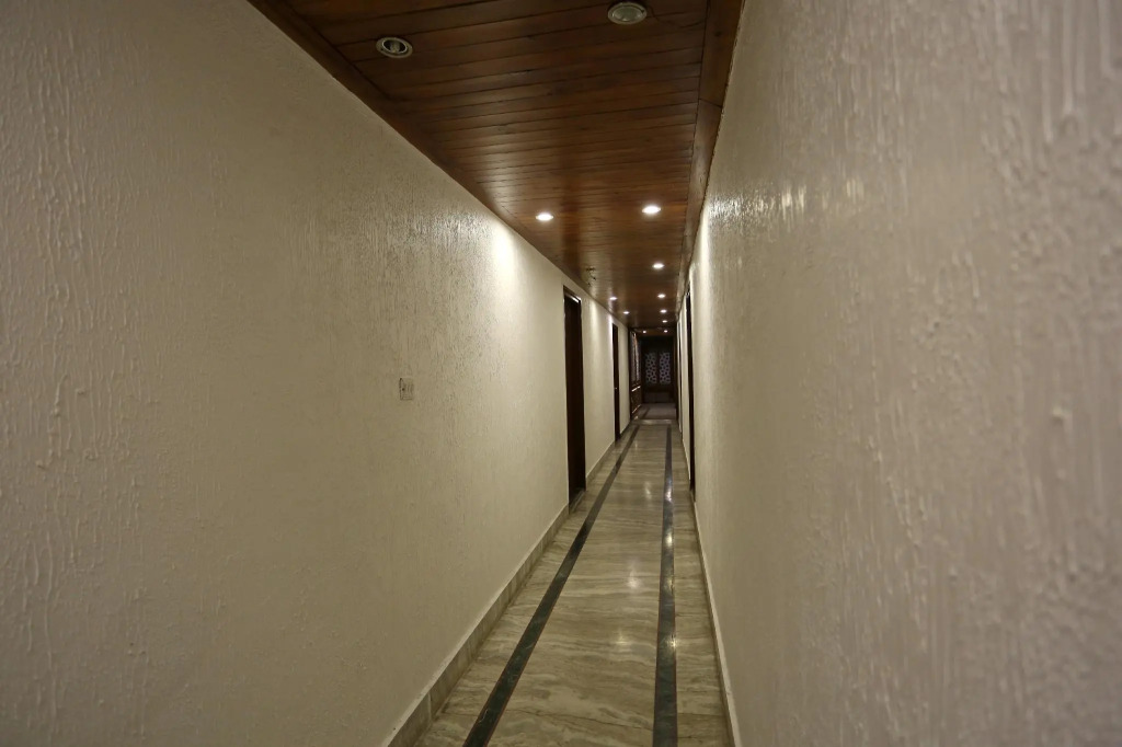 OYO 899 Dwaper Hotel