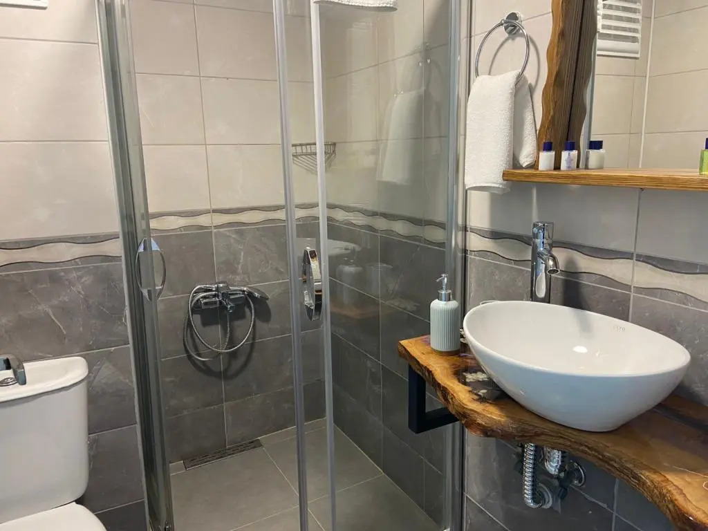Azra Apart & Otel
