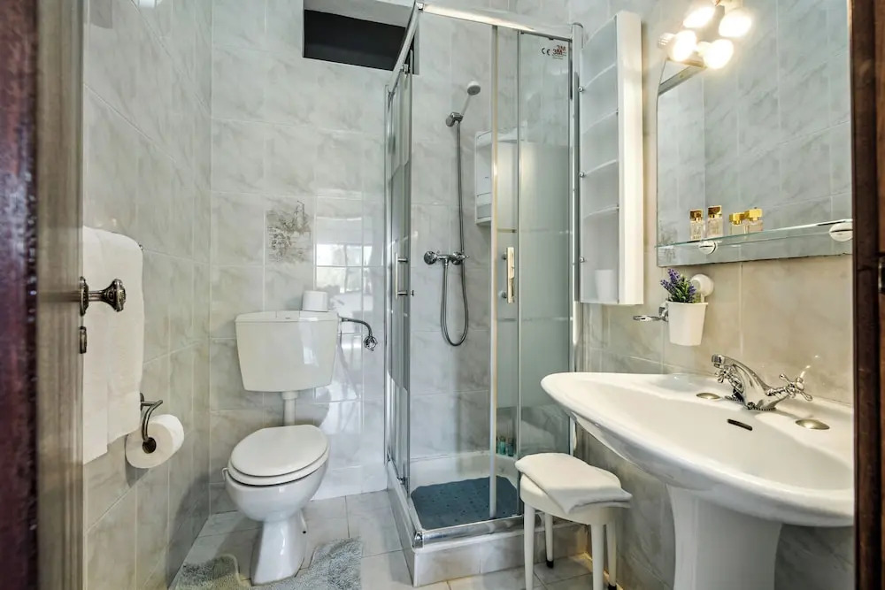 Villa V3 With Private Pool and air Conditioning and Free Wifi Internet