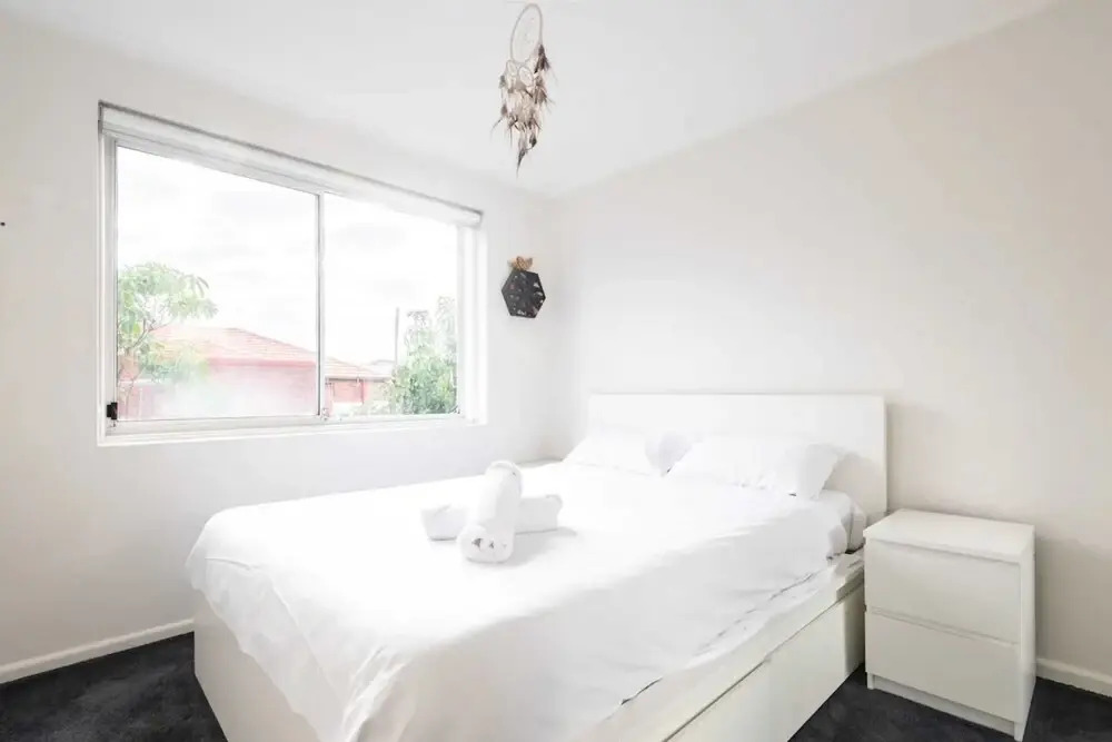 Sunny 1 Bedroom Apartment in St Kilda Near the Beach