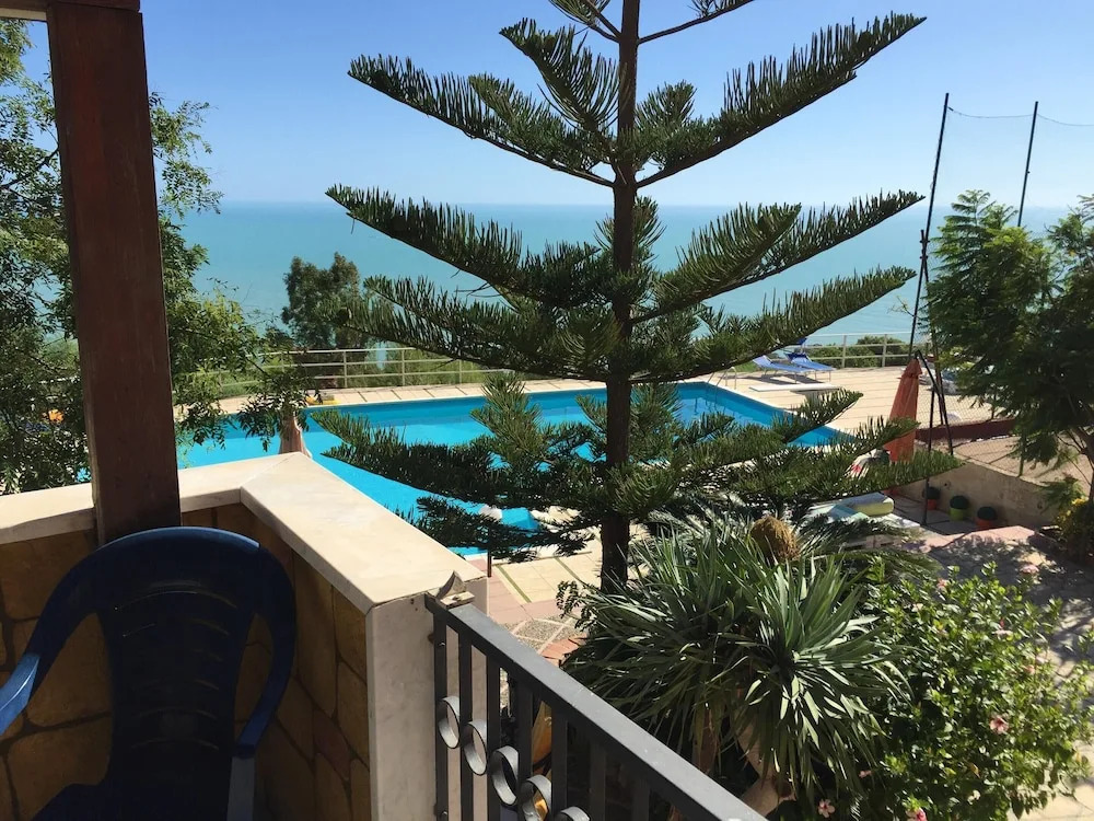 Apartment With 3 Bedrooms in Licata, With Wonderful sea View, Pool Acc