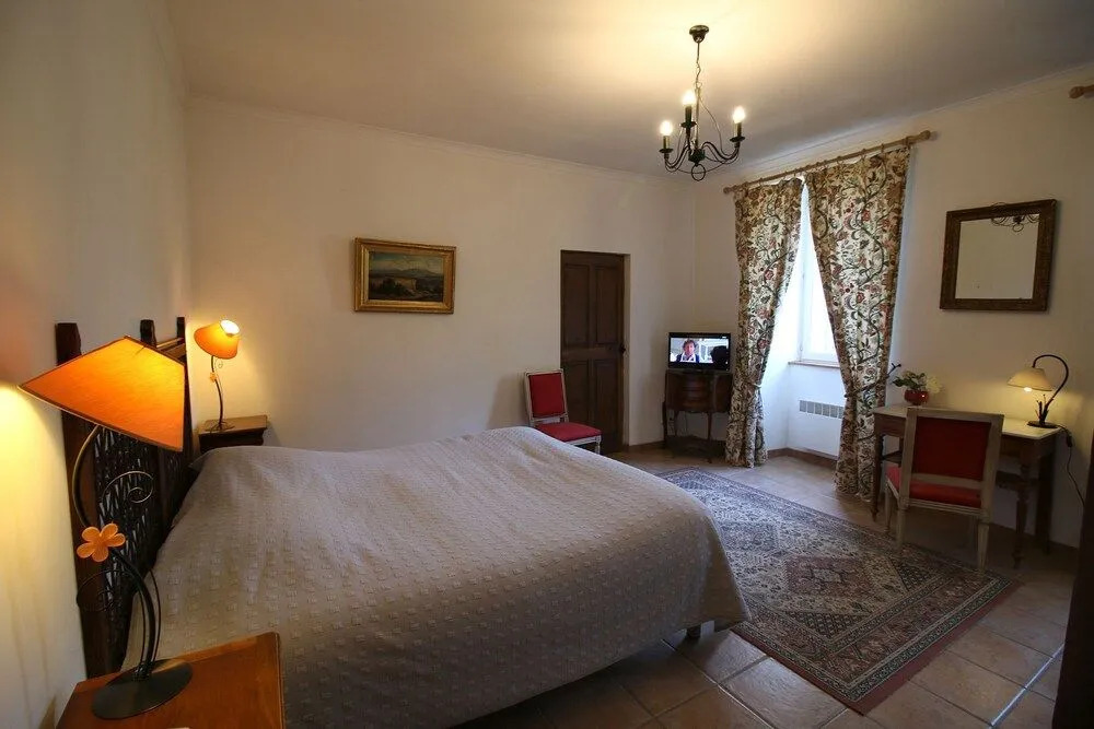 Logis Hôtel Restaurant Gîte La Bastide du Vébron