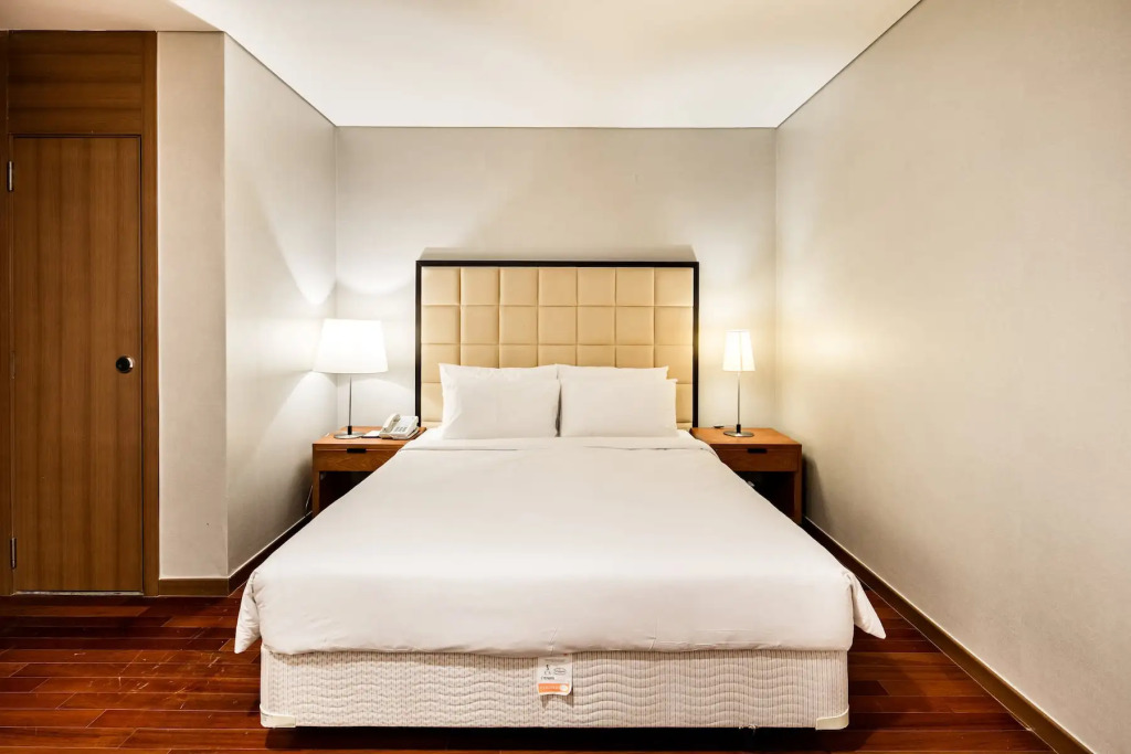 Ramada Hotel and Suites Seoul Central