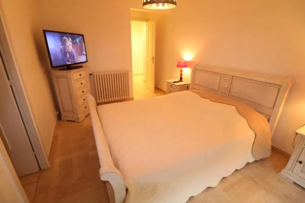 2 bedroom & studio Palais Royal 2 mins from Croisette and Carlton
