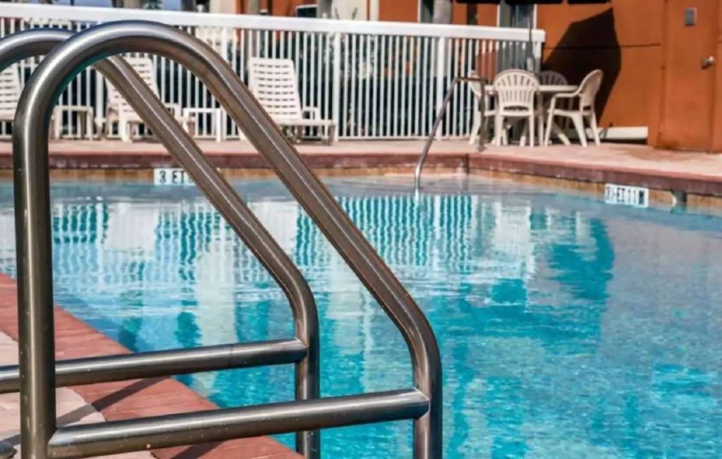 Comfort Inn International Dr.